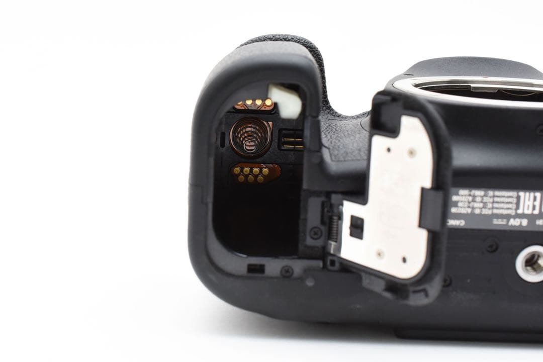 デジタル一眼レフカメラCanon EOS 6D Mark II 標準レンズセット