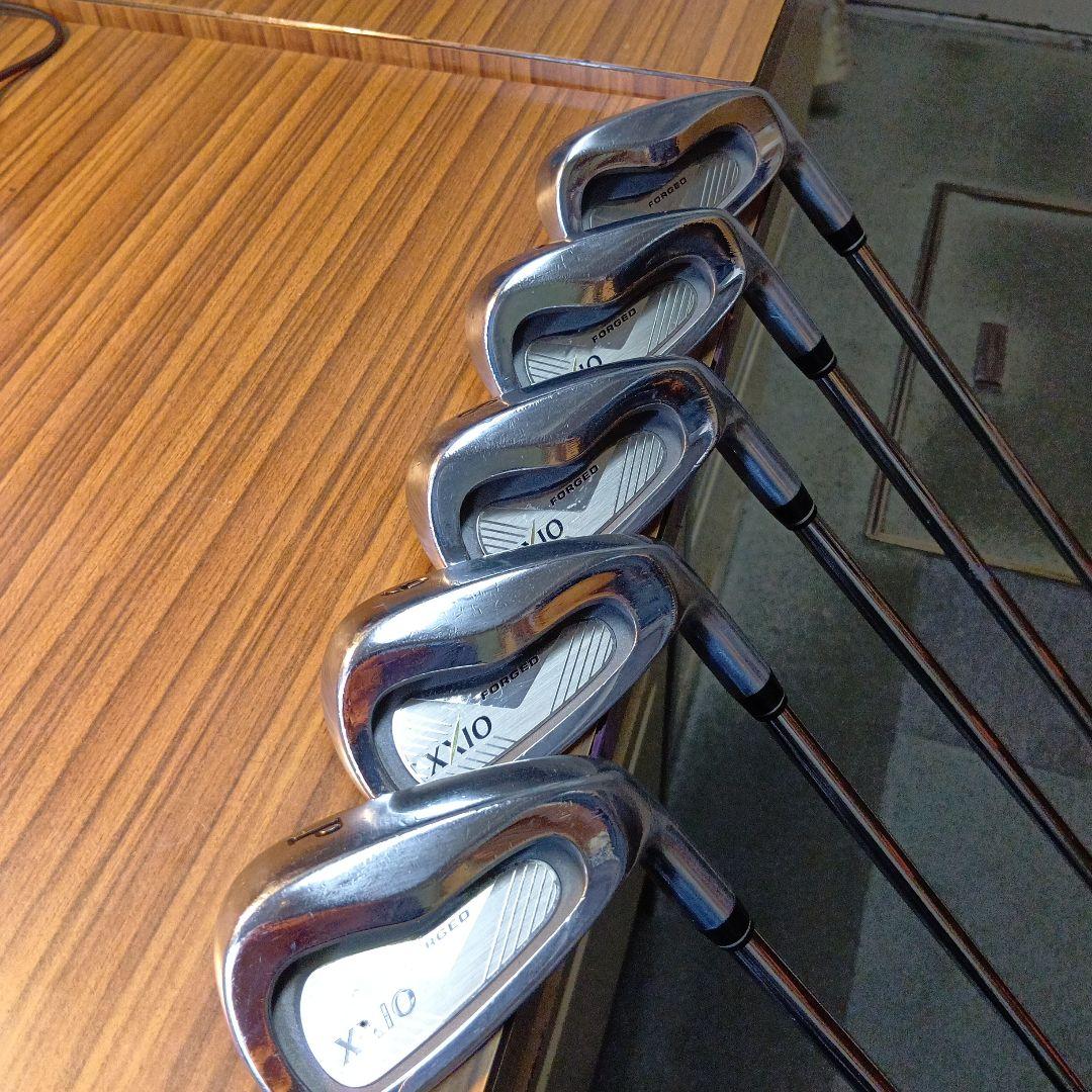 ゼクシオフォージドアイアン　ゼロス8 R