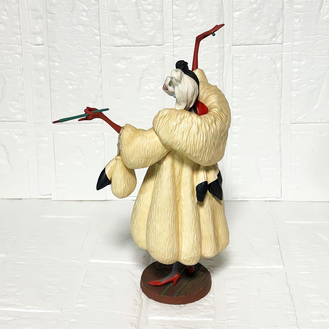 ディズニー　WDCC 101匹わんちゃん　クルエラ　オブジェ　ヴィランズ