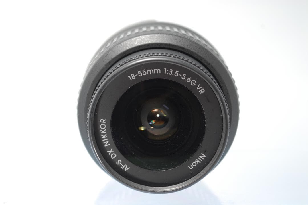 ☘️こと✨Wi-Fi内蔵☘️Nikon D5600 標準レンズキット