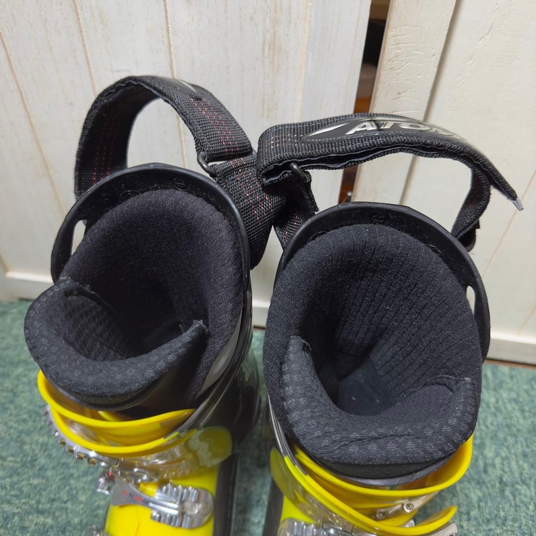 ATOMIC アトミック スキーブーツ 23.5cm