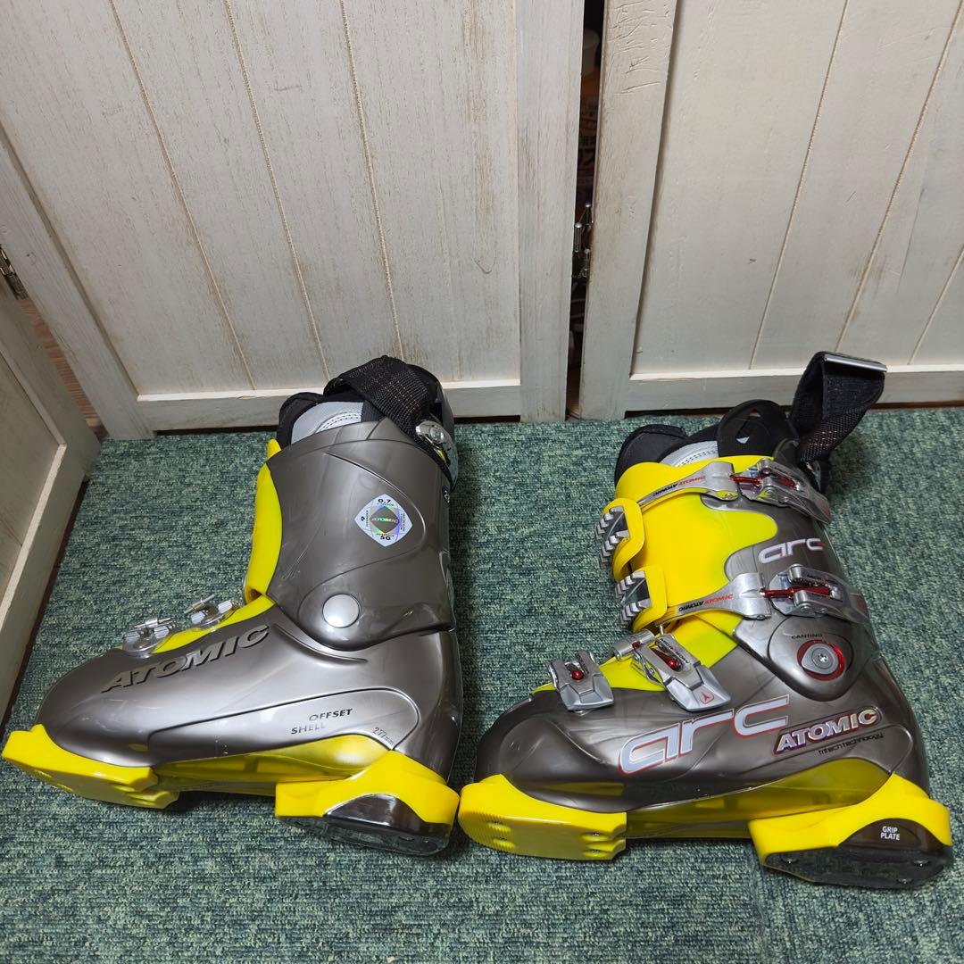 ATOMIC アトミック スキーブーツ 23.5cm