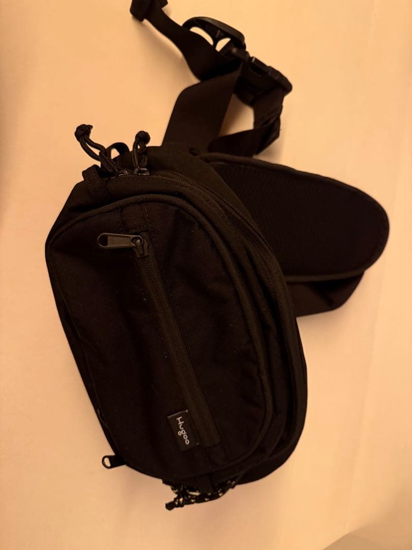 Hugoo ヒップシート　バッグ　黒