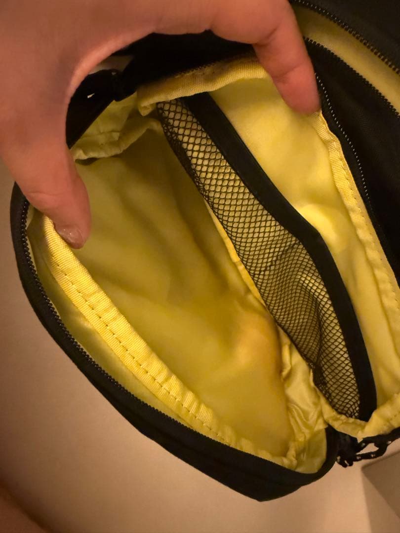 Hugoo ヒップシート　バッグ　黒