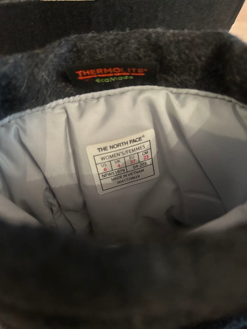 The North Face 防水フリースブーツ グレー