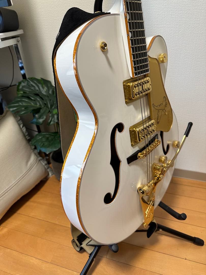 極美品GRETSCH white falcon 2025年製(値段ありさん専用)