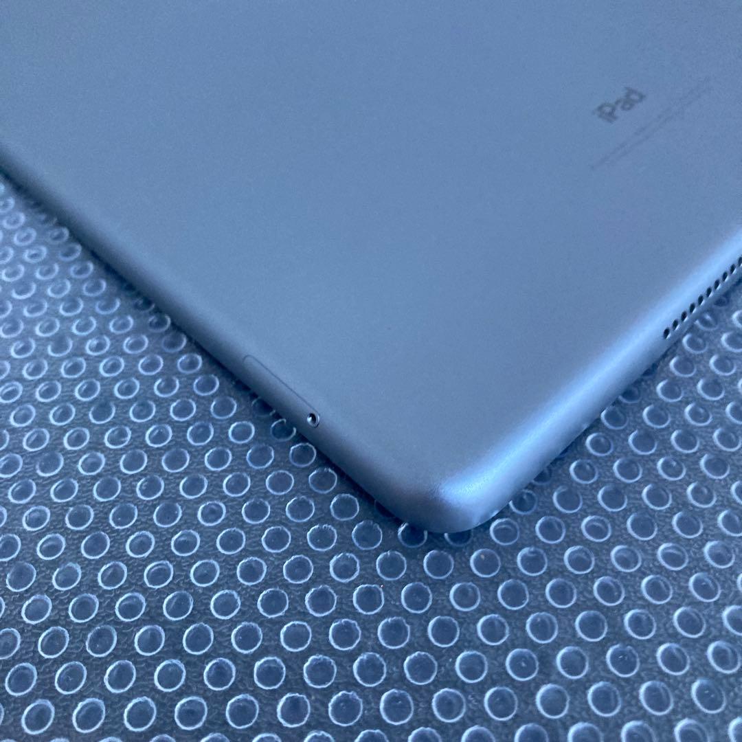 776【早い者勝ち】外観美品☆iPad6 第6世代 32GB SIMフリー☆