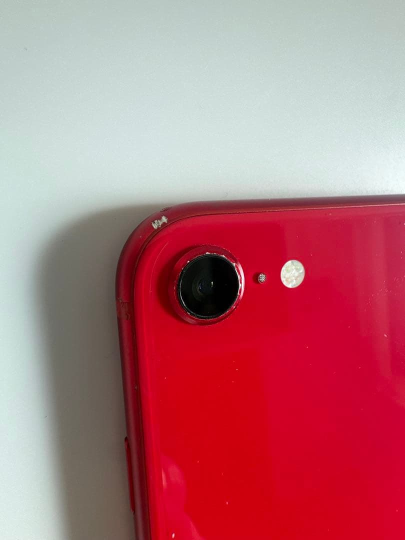 Apple iPhone SE (64GB) レッド　バッテリー84%