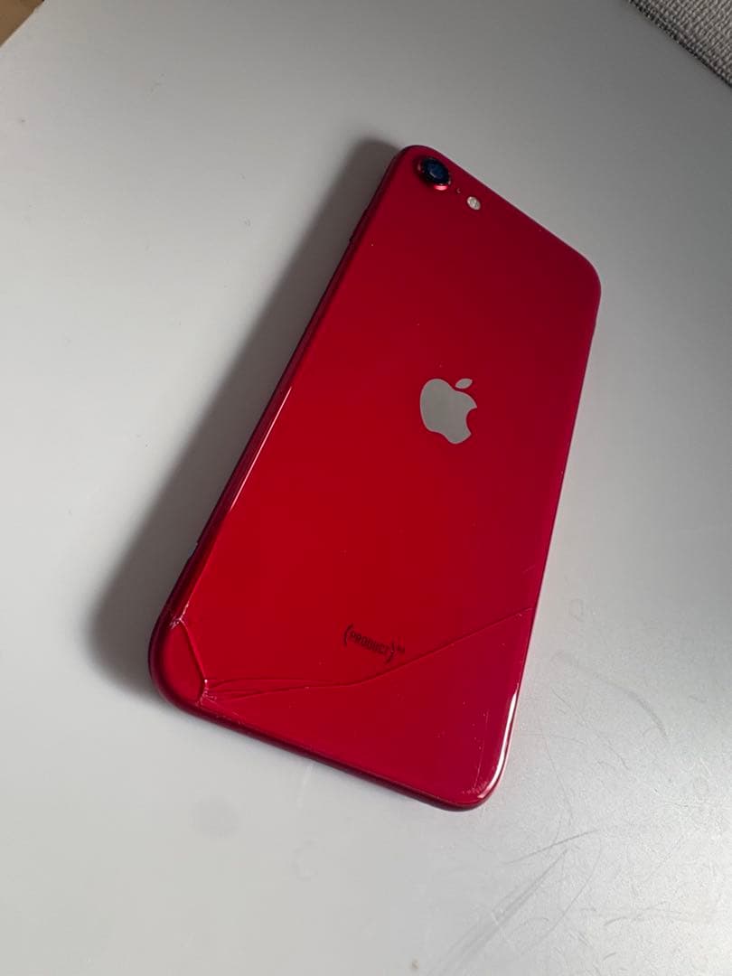 Apple iPhone SE (64GB) レッド　バッテリー84%