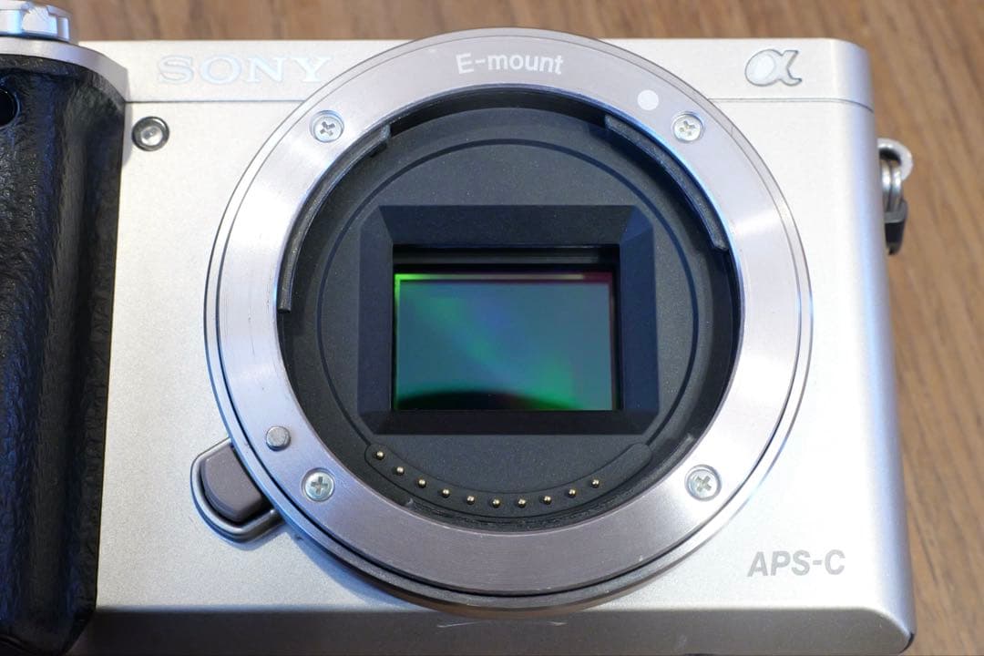 SONY α6000 ダブルズームレンズキット ILCE-6000Y