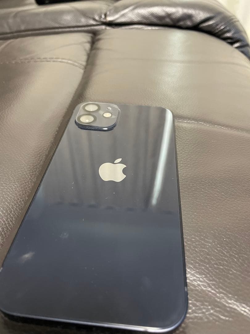 Apple iPhone 12本体 64GB