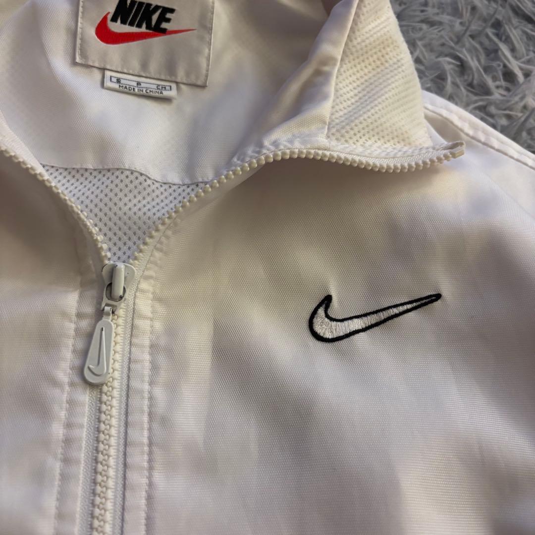 m*3様 90s NIKE ナイロンジャケット　銀タグ　ドローコード付き　old