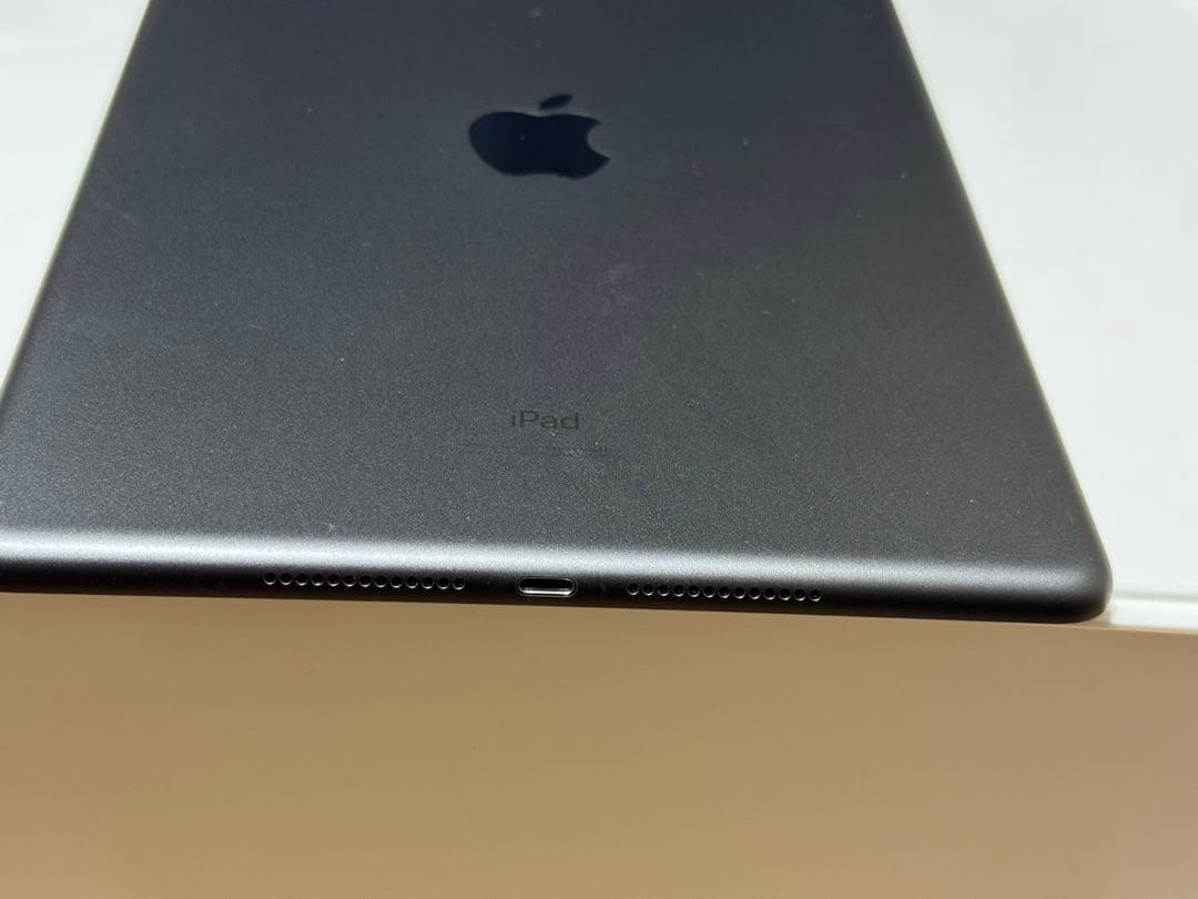 【美品】iPad 無印 第7世代 Wifi 32GB スペースグレー