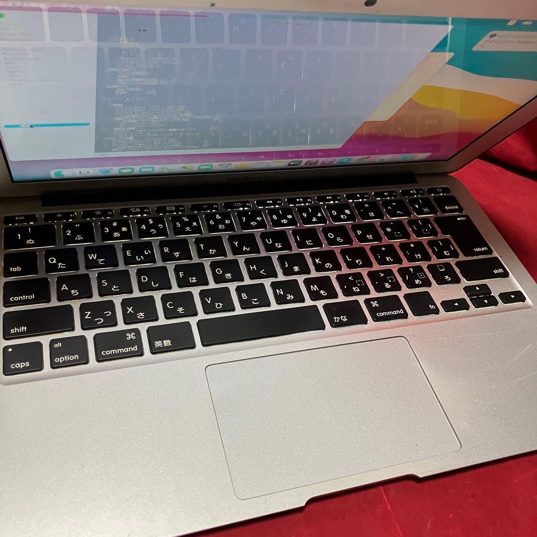 、2013MacBook Air 11 inch i5 4GB 121GB