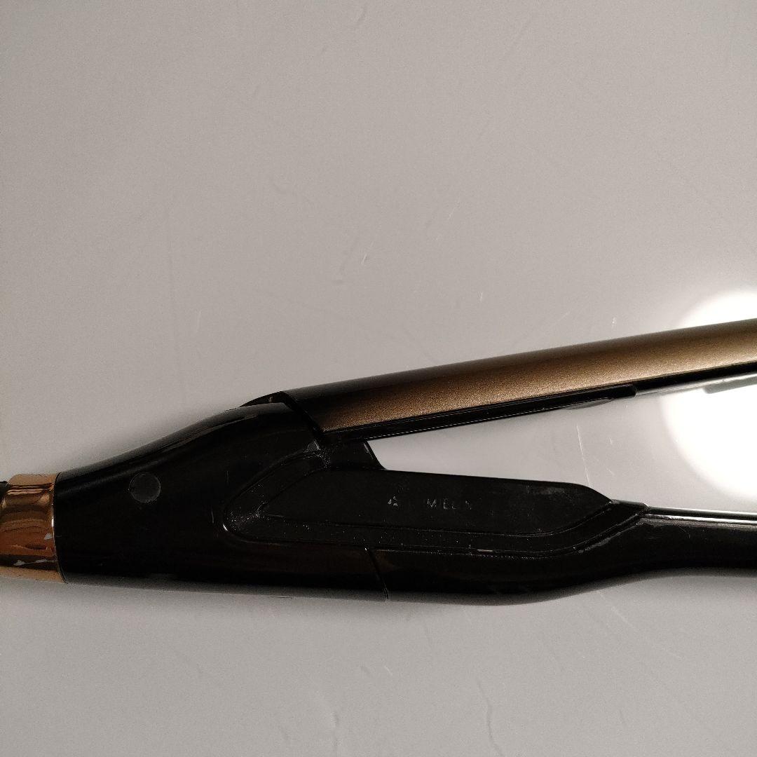 週末お値下げ中！動作確認済み　ヘアビューロン 4D Plus　ストレートアイロン