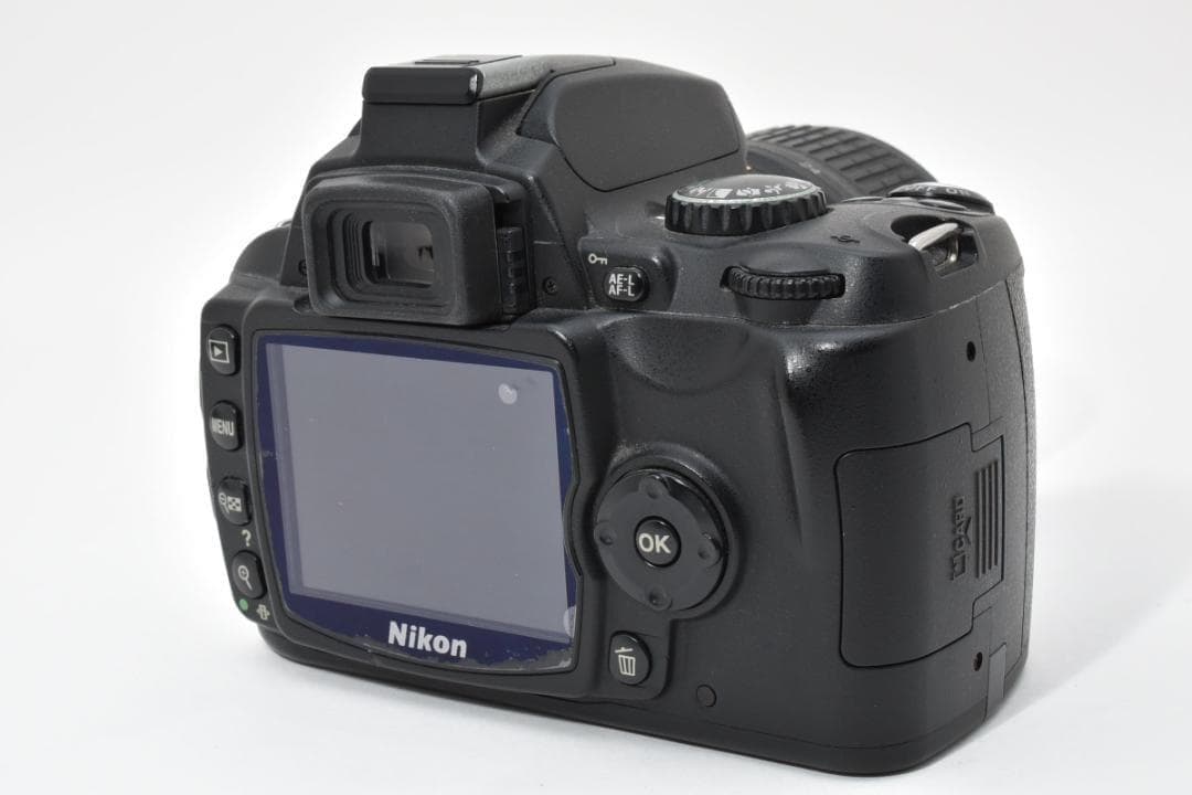 【大人気】Nikon ニコン D40 レンズキット デジタル一眼カメラ