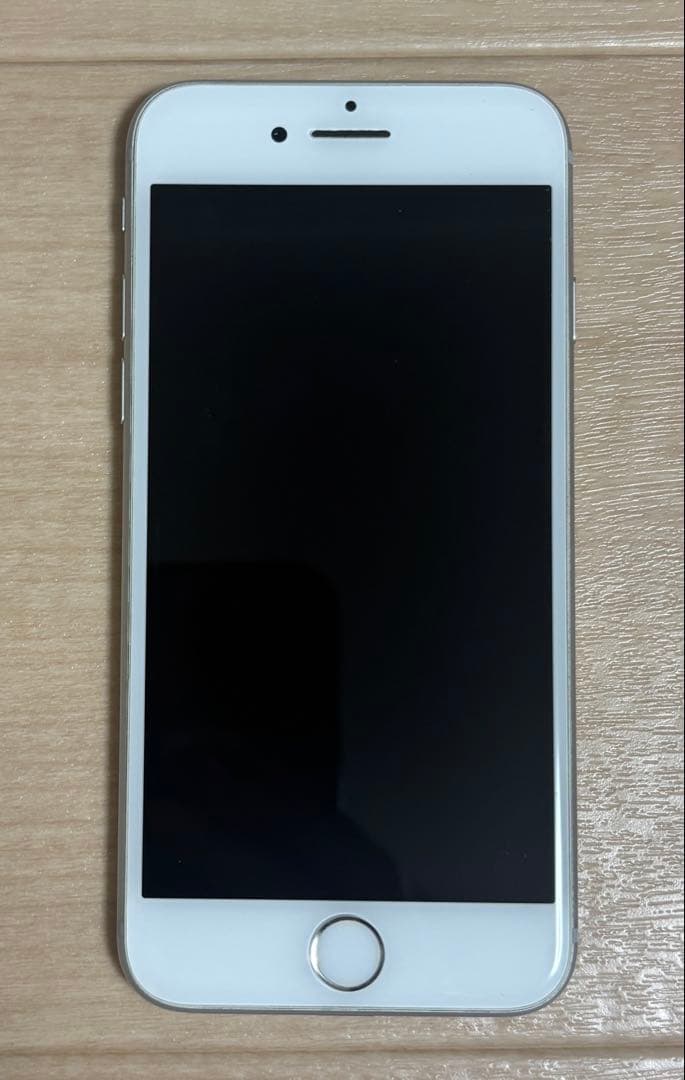 AppleアップルiPhone8 シルバーホワイト64GB/SIMフリー