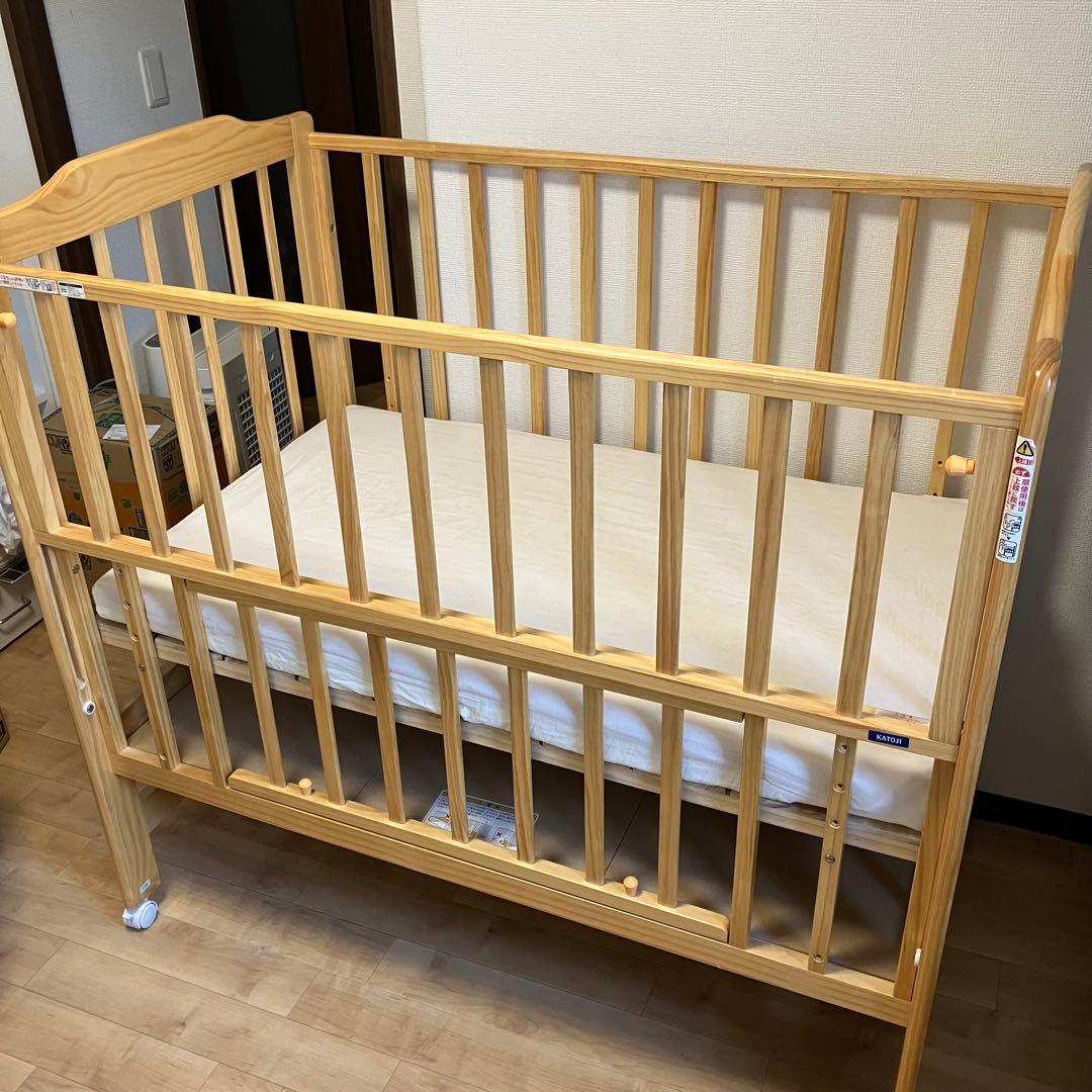 【札幌市直接可】カトージ ハイタイプ ベビーベッド