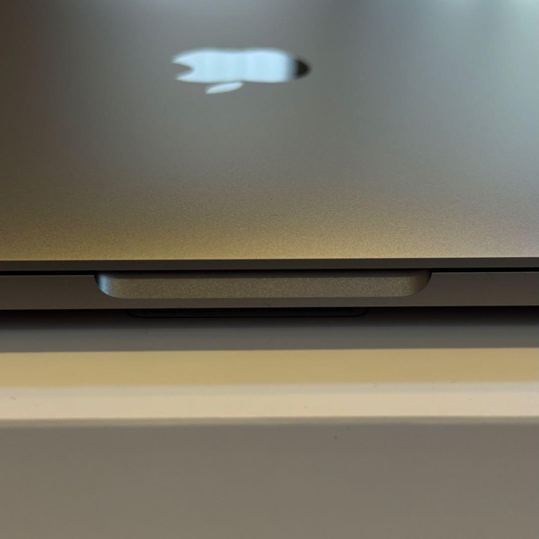 美品 100%,MacBookPro,M2,8GB,512G,13インチ