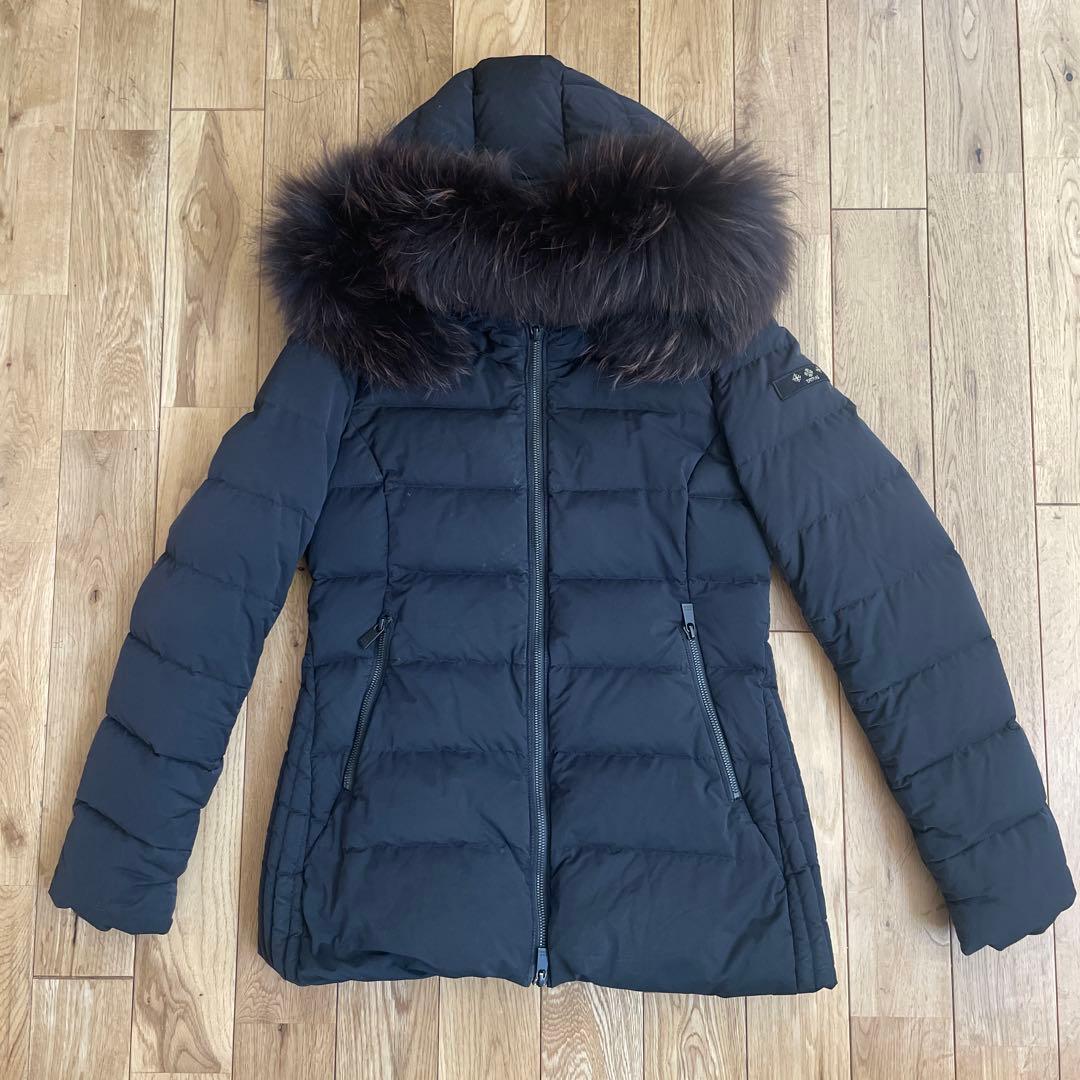 TATRAS ブラックダウンジャケット