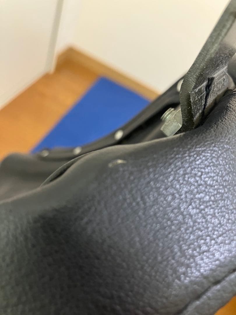 ハーレー　ダイナ　シート　Day Dream タックロール　コブラシート