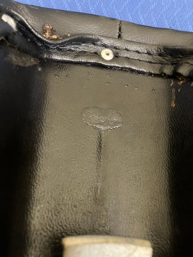 ハーレー　ダイナ　シート　Day Dream タックロール　コブラシート