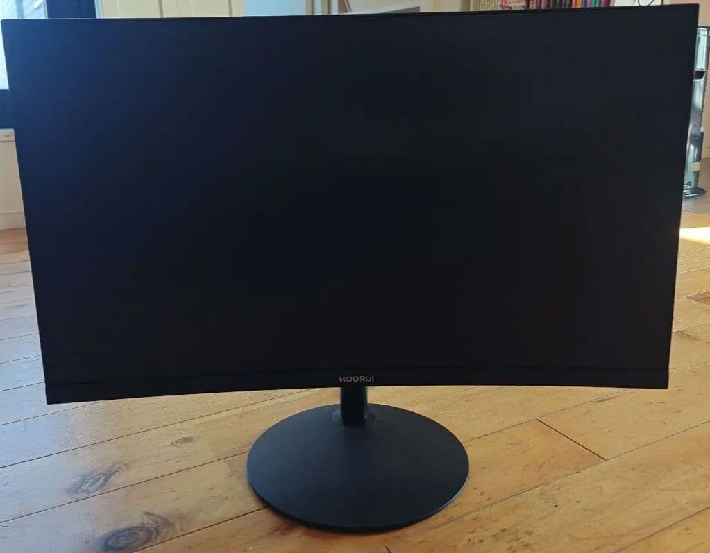 湾曲ゲーミングモニター　KOORUI　(HKC傘下ブランド)