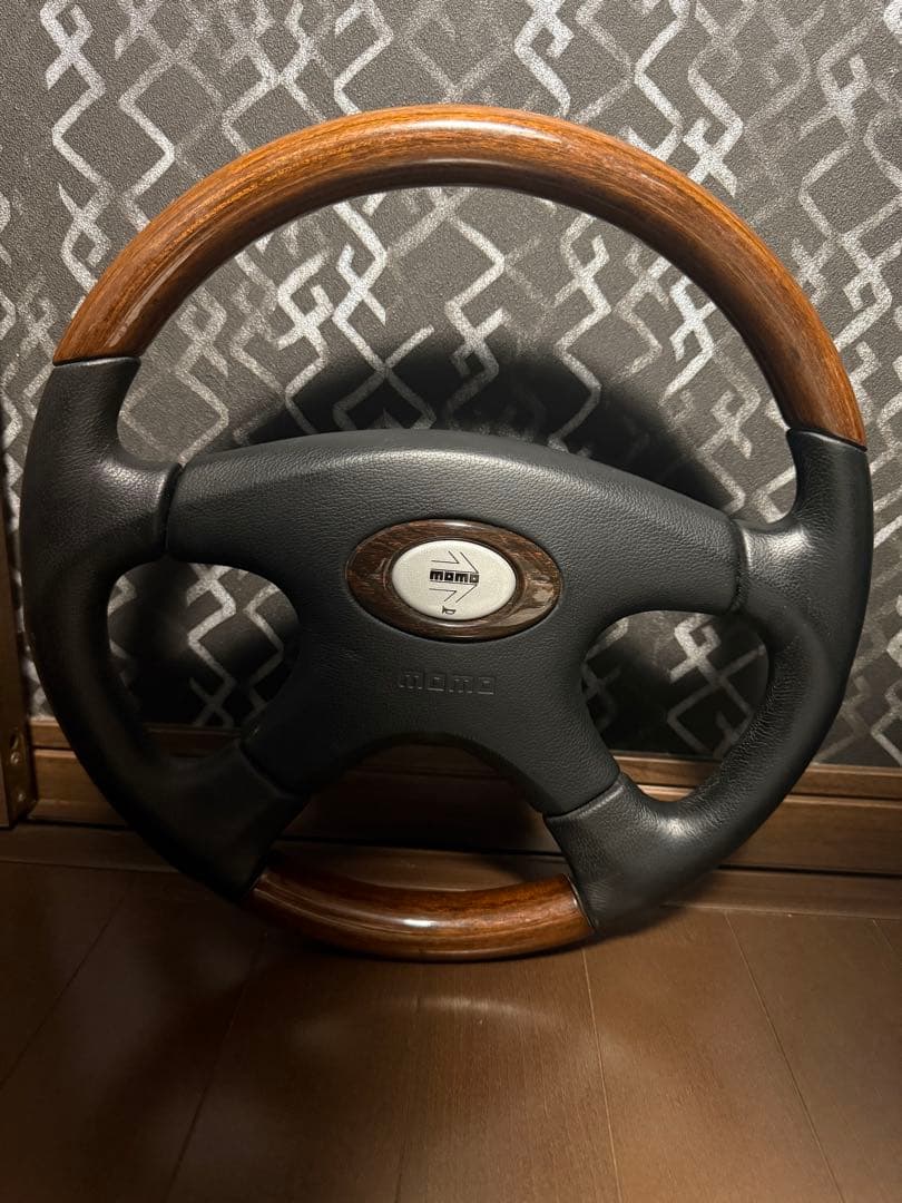 momo ステアリング　ウッド　コンビハンドル　VIPCAR 廃盤商品