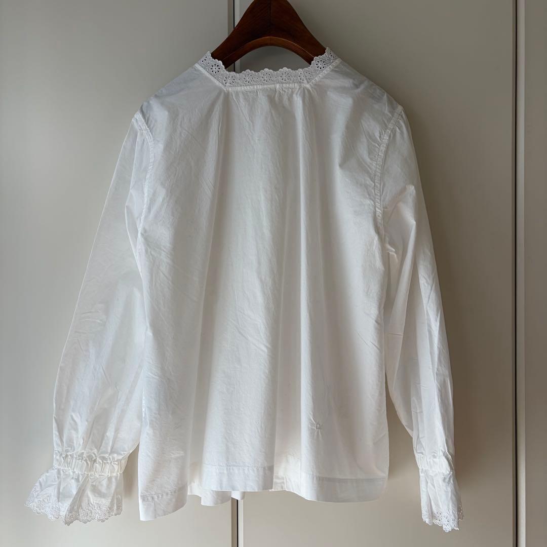 本日限定お値下げ　2025新品45R スーピマバチストのカットワークブラウス　白