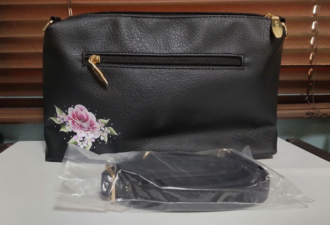 キティママページ　ミニバッグ　ティシュケース　トールペイント　バラ