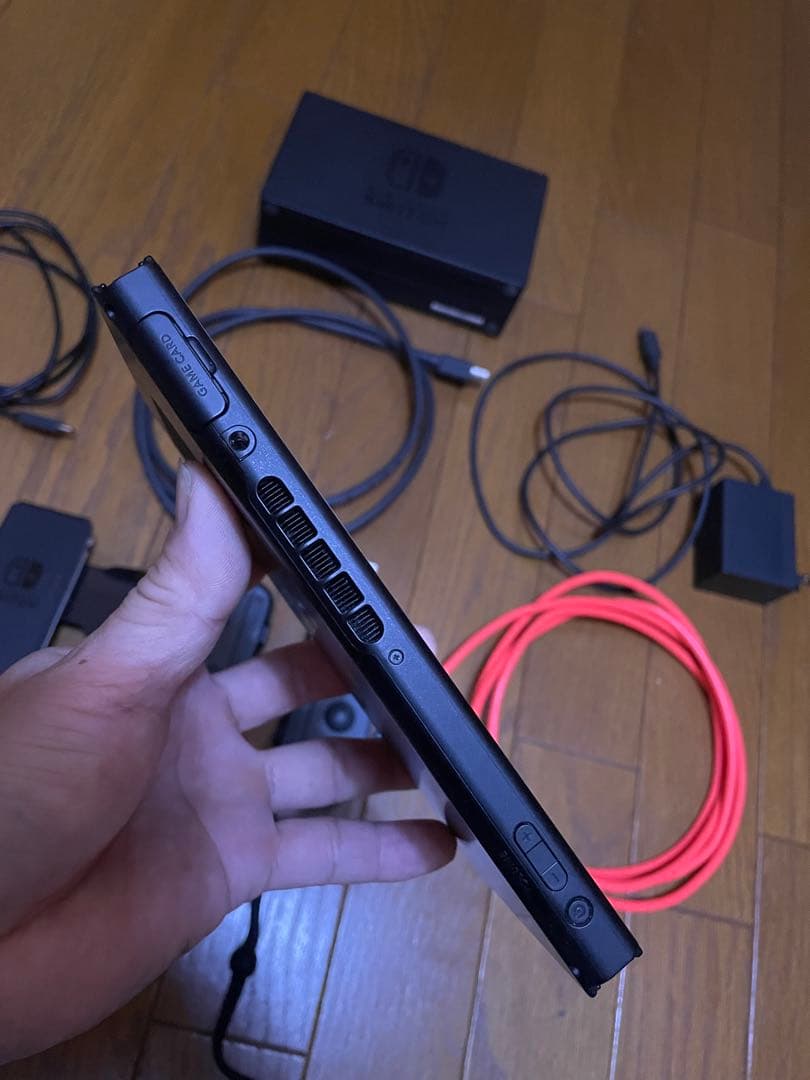 Nintendo Switch 本体 箱なし！！