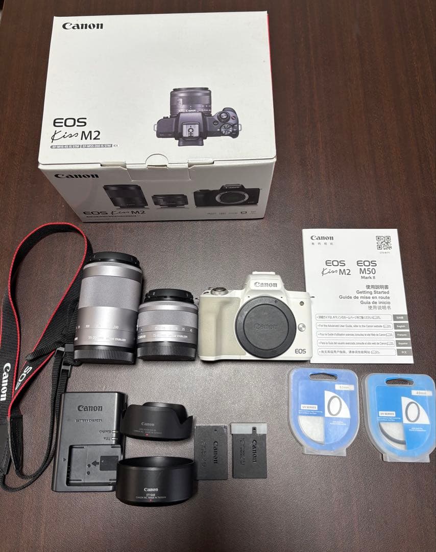 Canon EOS Kiss M2 ダブルレンズセット・純正電池パック２個付