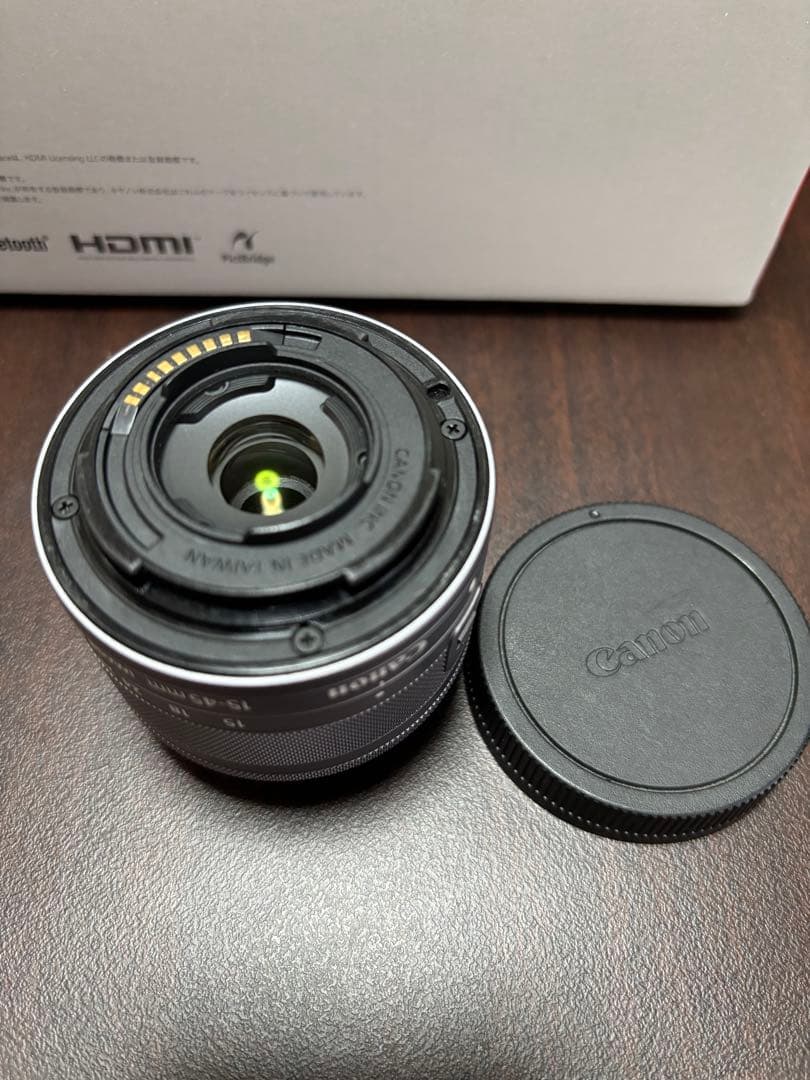 Canon EOS Kiss M2 ダブルレンズセット・純正電池パック２個付