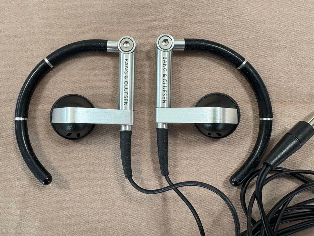 Bang & Olufsen BeoSound 2 プレイヤー＋A8 イヤフォン
