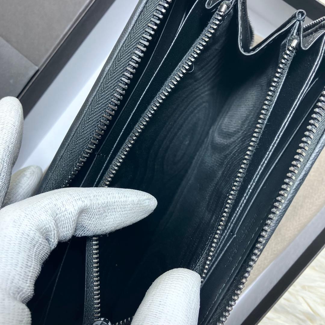 【未使用】 ボッテガヴェネタ イントレチャート ラウンドジップ FRID搭載