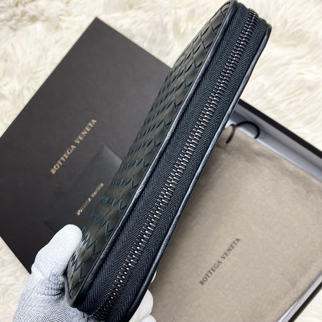 【未使用】 ボッテガヴェネタ イントレチャート ラウンドジップ FRID搭載