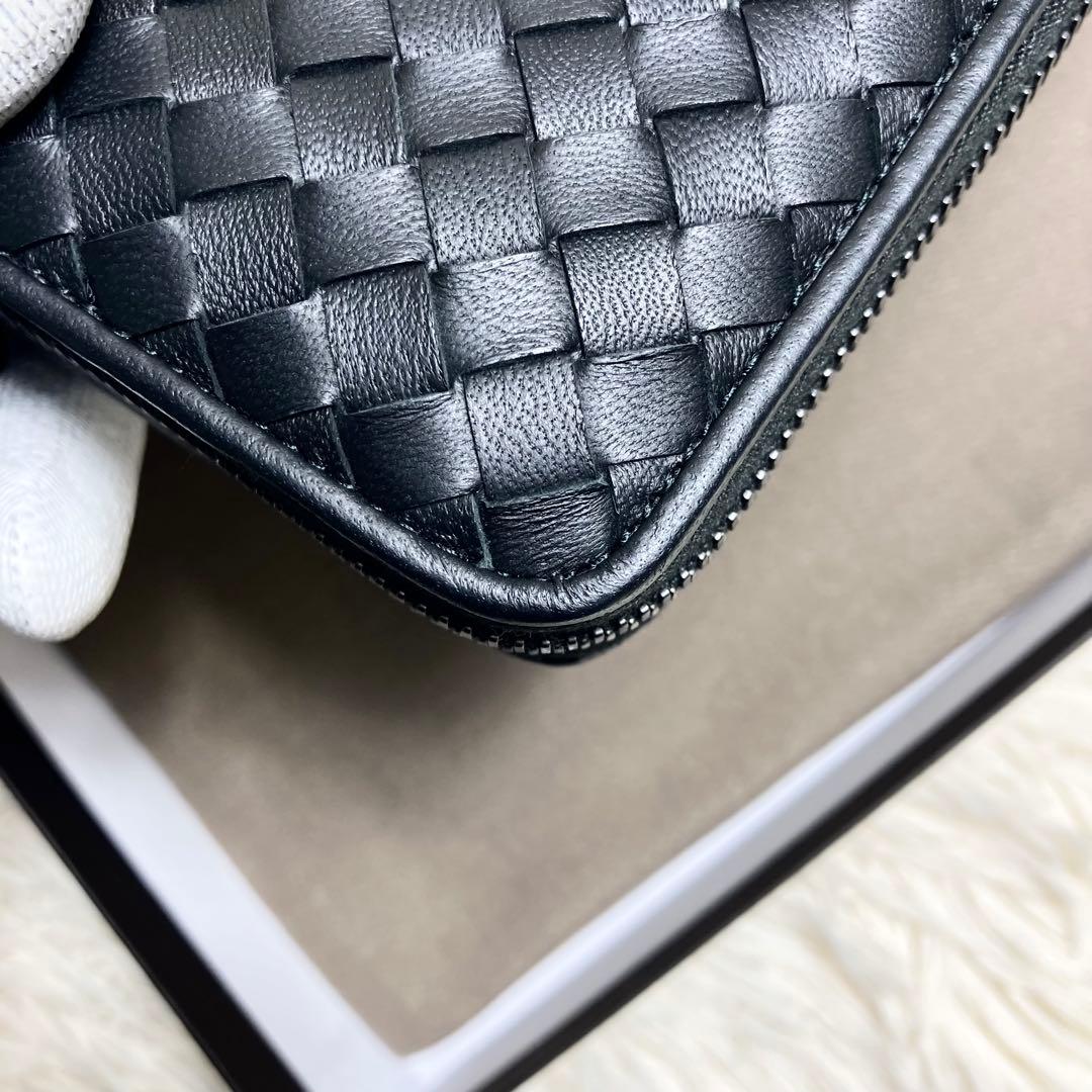 【未使用】 ボッテガヴェネタ イントレチャート ラウンドジップ FRID搭載