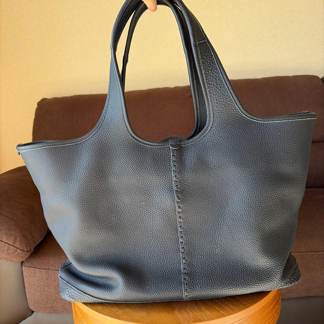 Magnu（マヌー）ネイビー レザー トートバッグ