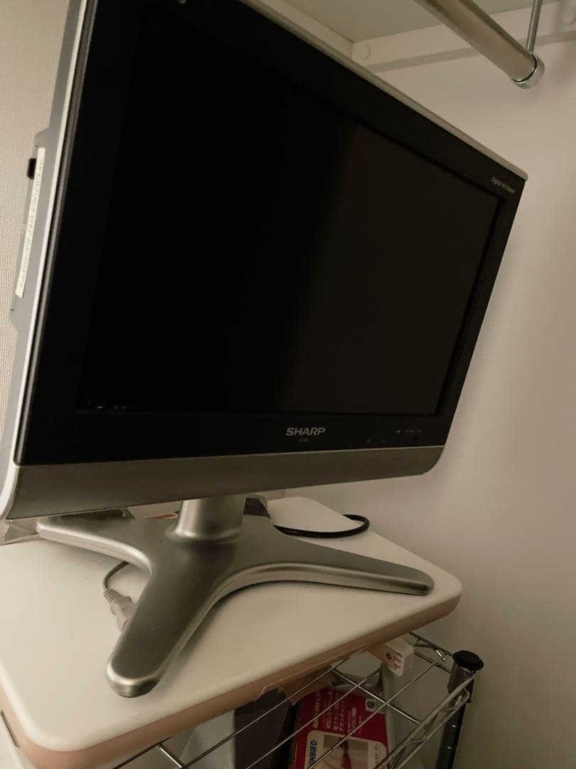 AQUOS小型液晶TV♡ピンクTV台付き