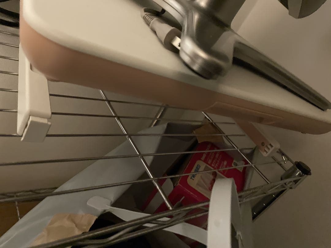 AQUOS小型液晶TV♡ピンクTV台付き