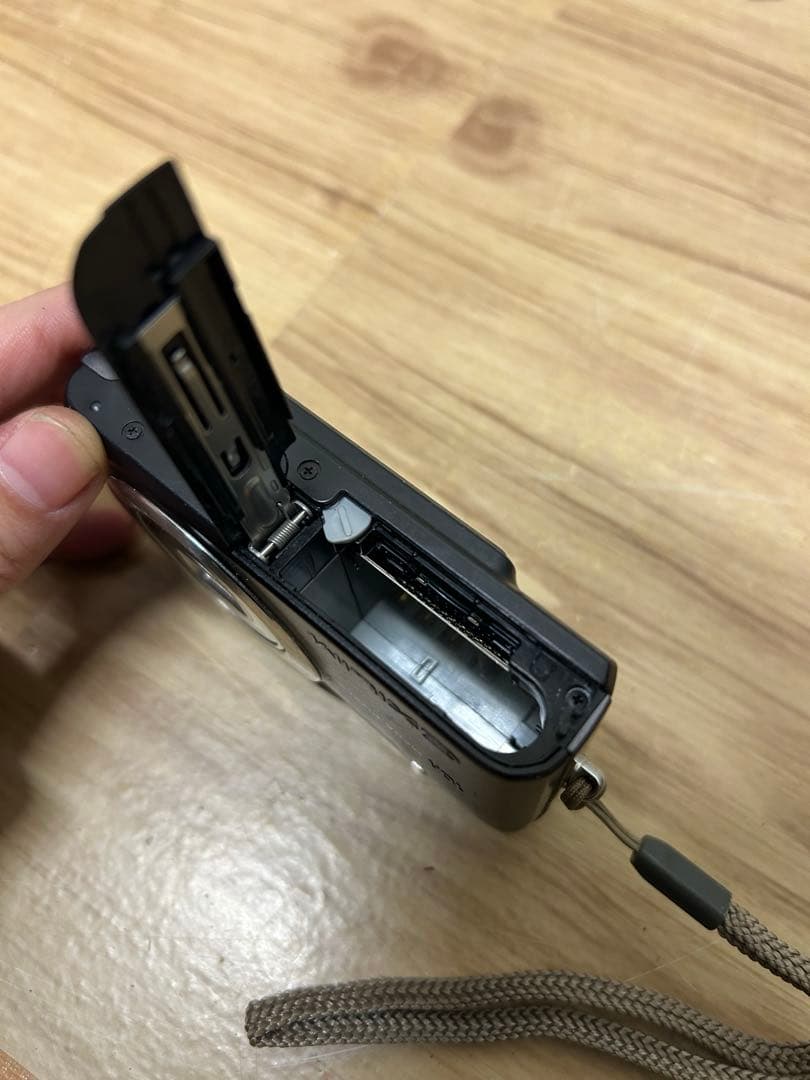 【ジャンク品】CASIO EXILIM EX-ZS6&EX-Z1080