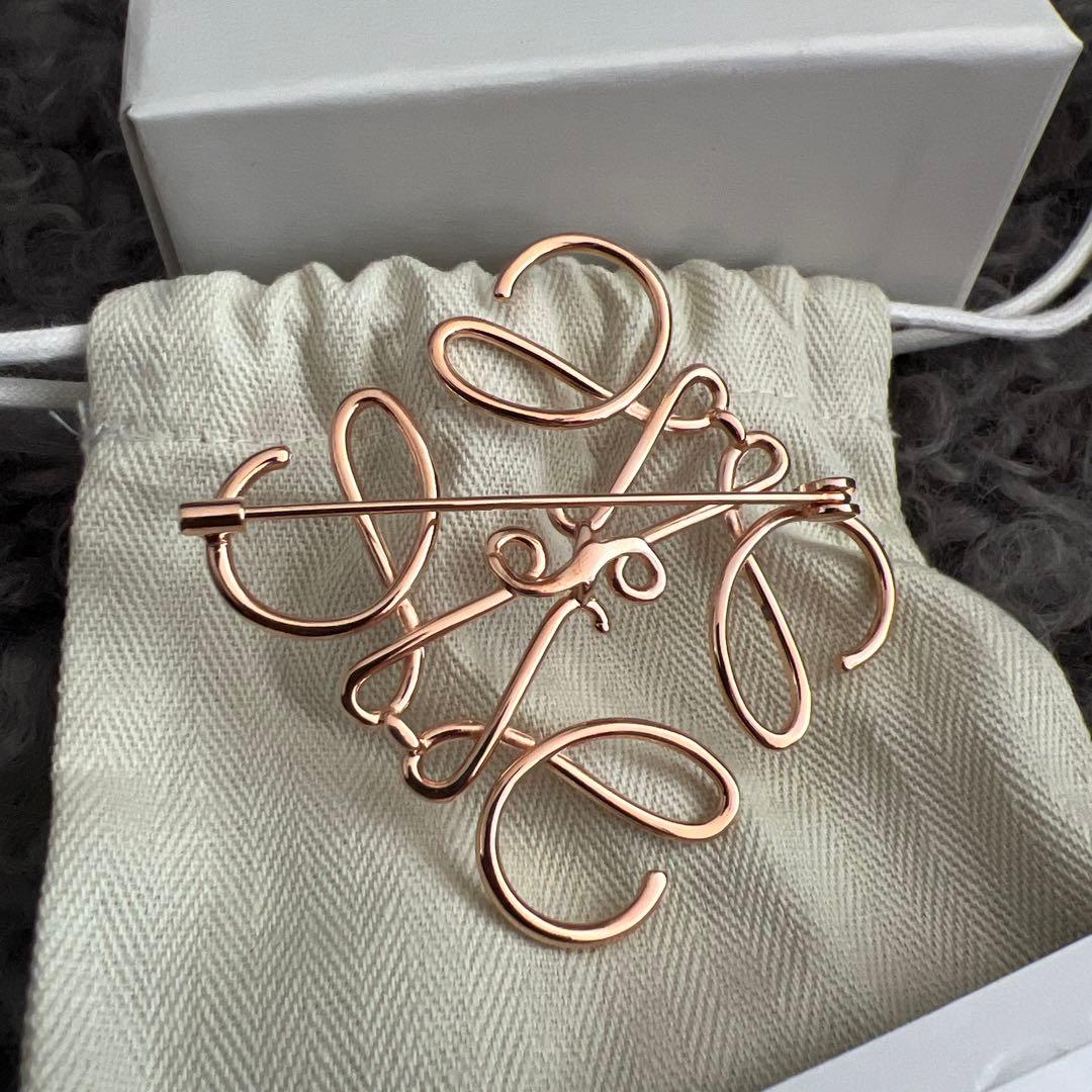LOEWE ローズゴールド ブローチ