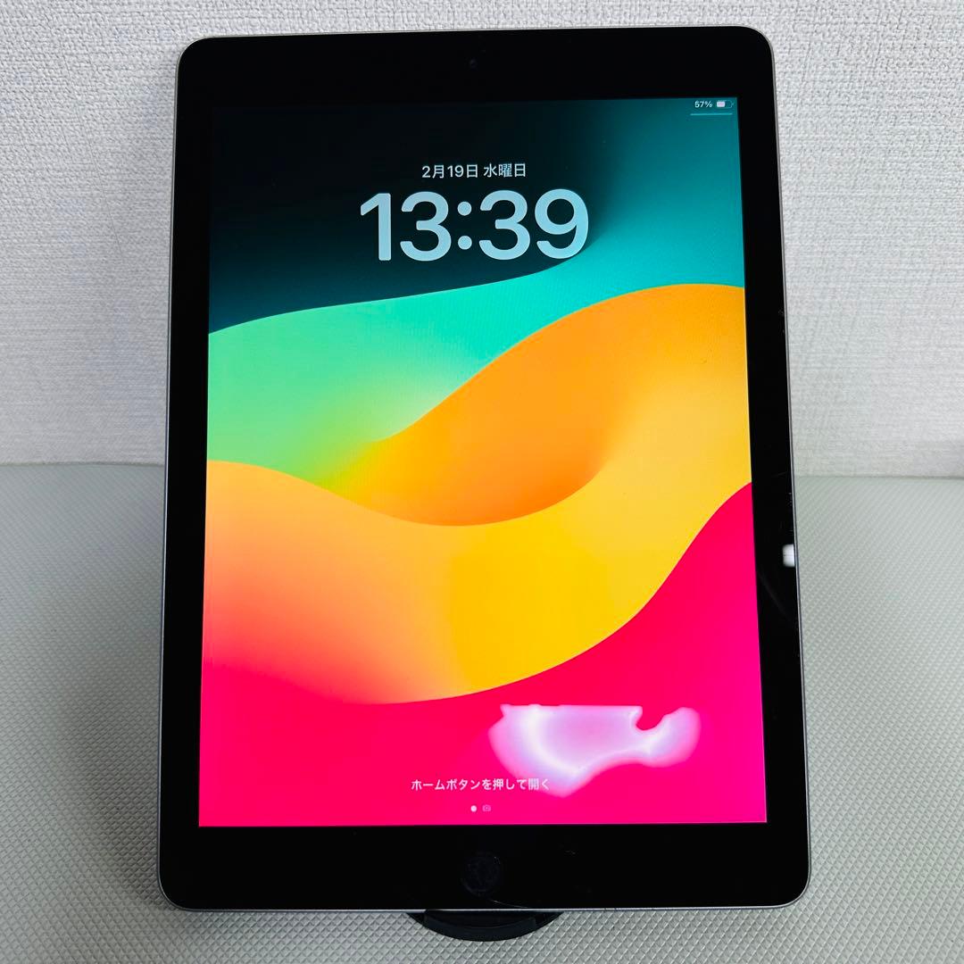 iPad 第6世代 32GB WIFI