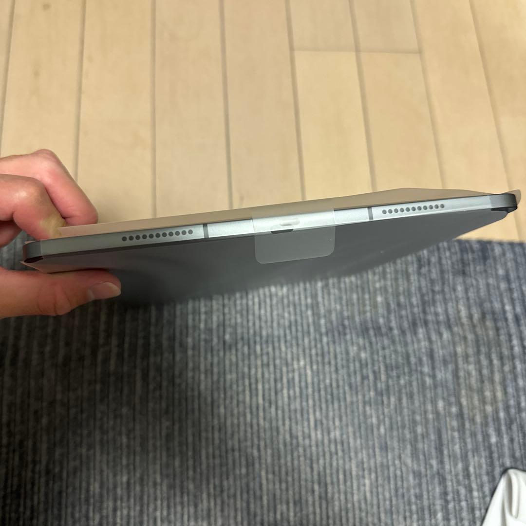 iPad Pro 12.9インチ 第5世代 Cellularモデル