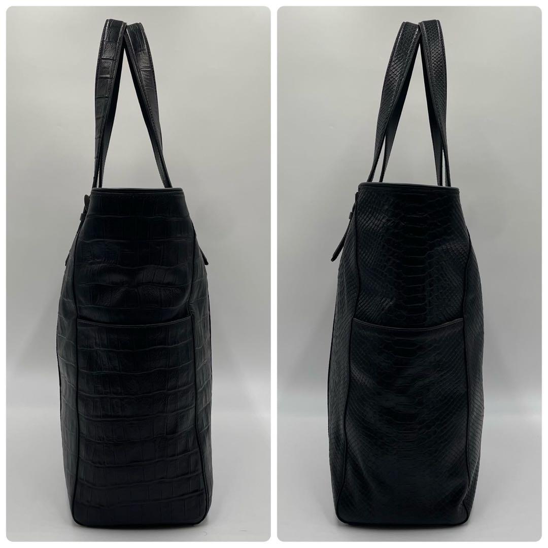 【極美品】 ジョルジオアルマーニ 銀座タワー トートバッグ 型押し レザー 黒