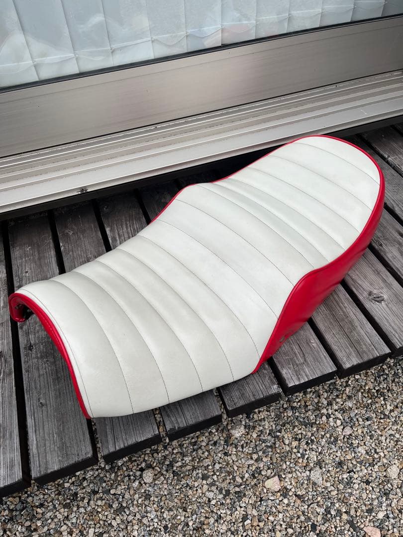 CB250T CB400T タックロールシート 純正シートベース