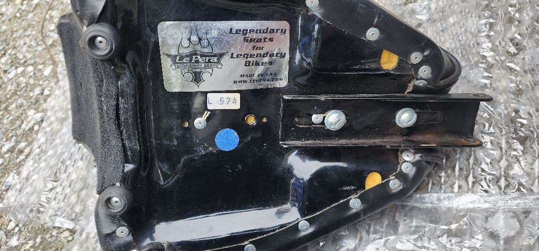 ラペラシート　ハーレー　ショベル　パンヘッド　ナックル　ソロシート