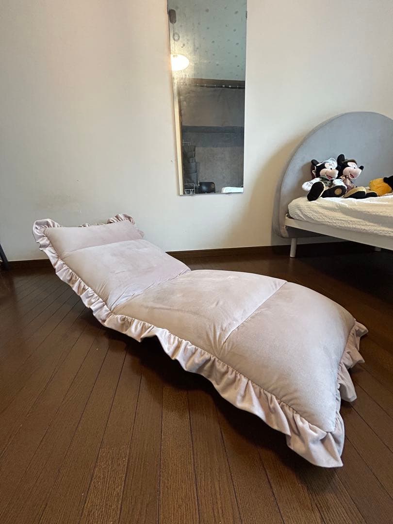 カランフロアチェア ハイバック ピンク　フランフラン