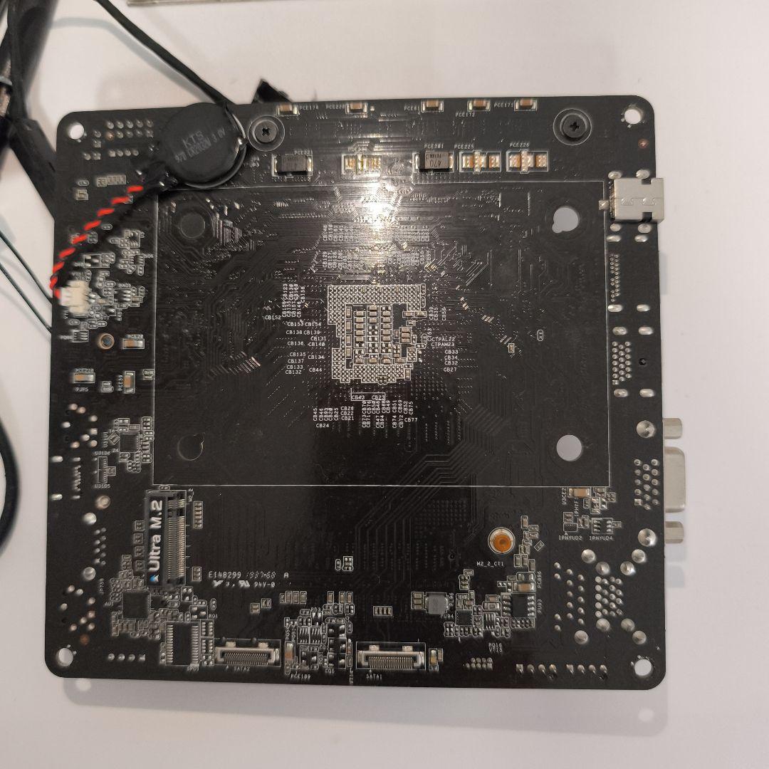 【ジャンク扱い】desk mini A300 マザーボードその他付属品のみ