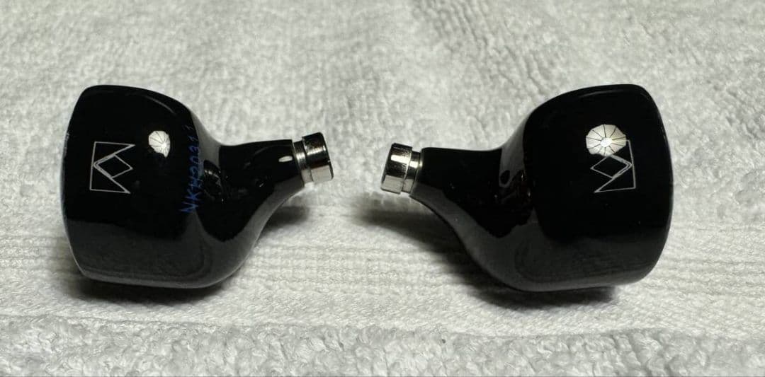 イヤホン Noble Audio Khan